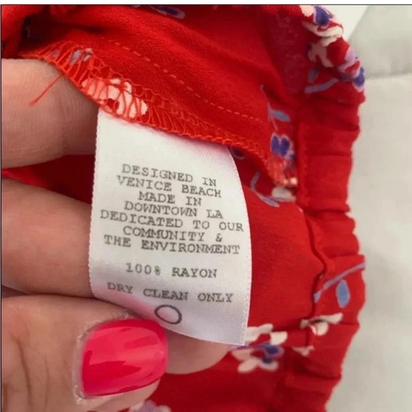 Revolve flynn Skye floral off the shoulder crop top - Picture 4 of 7